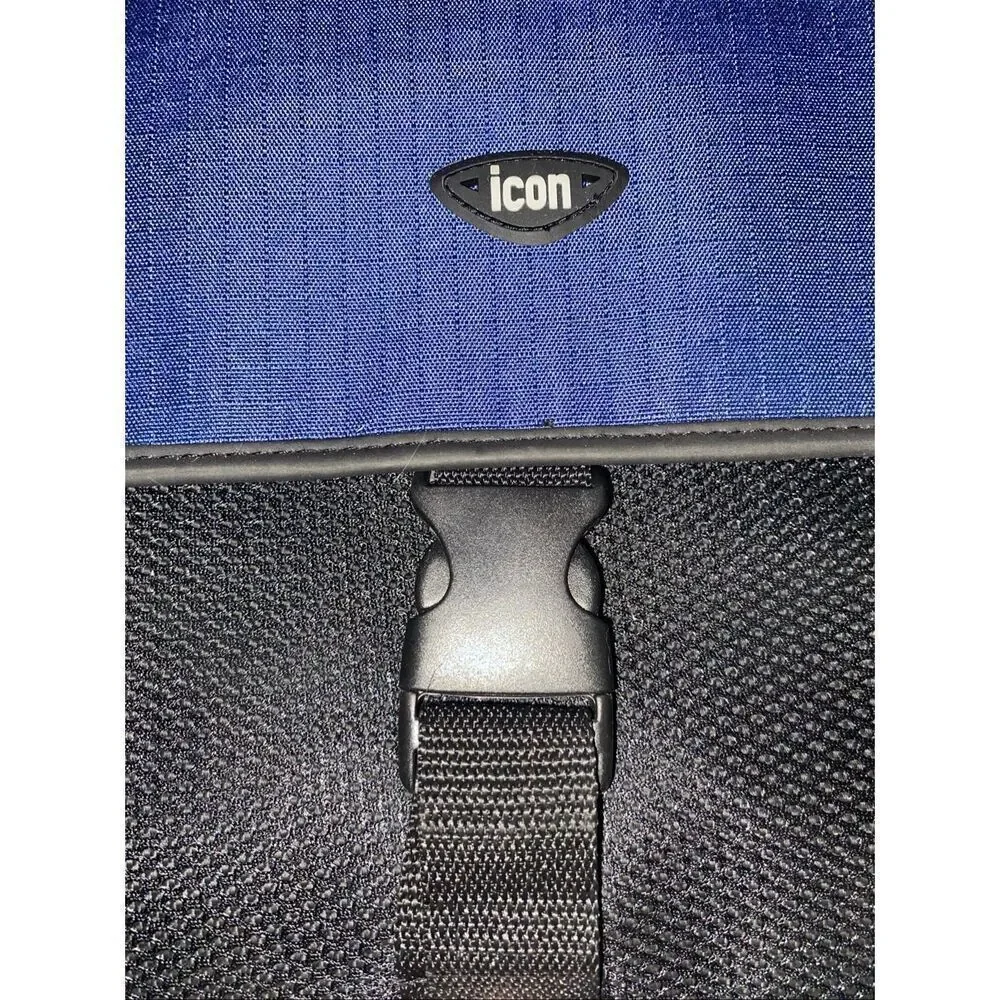 Icon crossbody medium messenger bag 12x11 black and blue